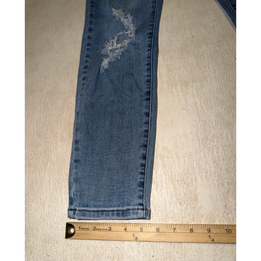 Judy blue women’s distressed relaxed fit blue jean - Picture 7 of 16